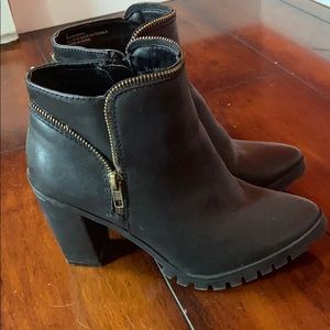 Charlotte Russe boots 🌻